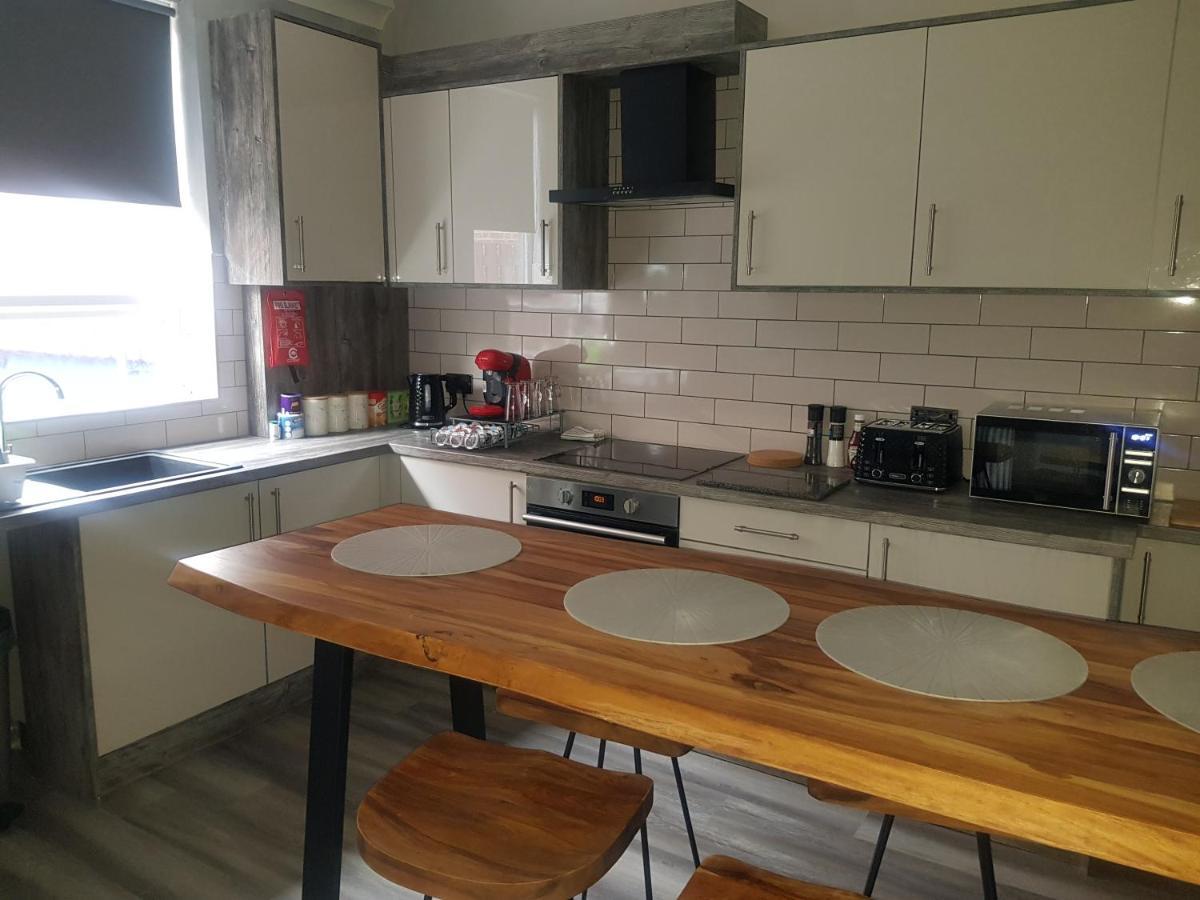 Highfields Living - Ensuite- Free Wifi- Free Local Parking * Sheffield